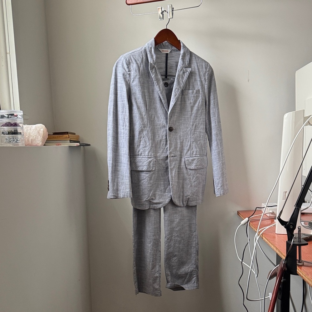Cat & Jack Light Gray Boys Suit Jacket and Pants. Size 14 yr.
